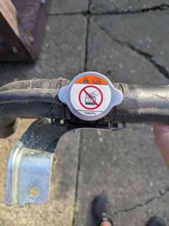 1350A015 Заливна горловина системи охолодження стан нової Коломия