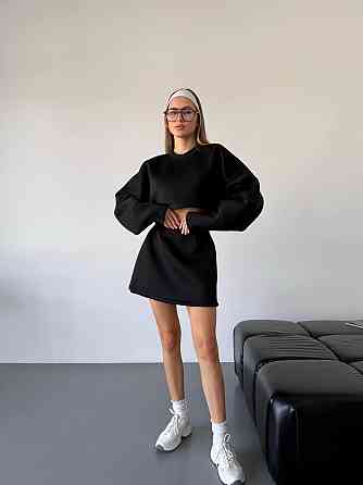 Женский оверсайз костюм двойка: кофта и юбка из неопрена Одесса