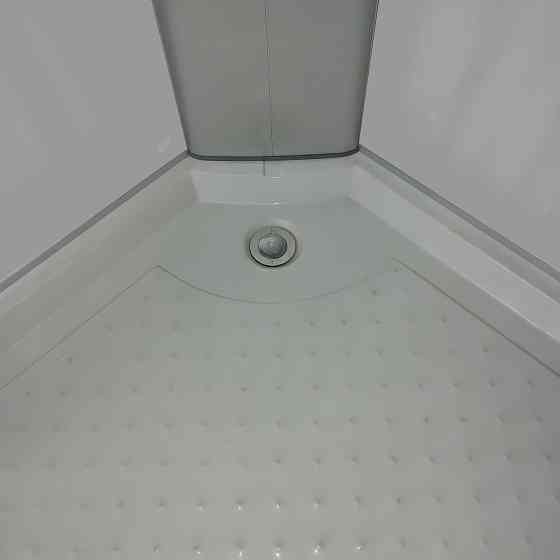 Душовий бокс півкруглий WISLOK L90FFS (L90F) BRAVO (3уп.) Київ