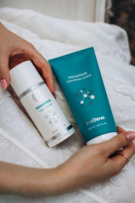 Універсальна очищуюча пінка MEGAPOLIS UNIVERSAL CLEAN JeuDerm, 150 мл Дніпро - фото 1