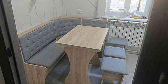 Маленький универсальный обеденный кухонный уголок ДСП с раскладным столом и пуфами 2 шт на кухню Дуб Сонома Львов