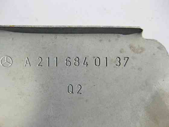 Mercedes-Benz  A2116840137 Опора ніг переднього пасажира - тримач блоків керування E-Class W211 CLS C219 Одеса