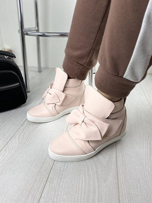 Снікерси жіночі 2415 пудра (весна-осінь, шкіра натуральна) (3231) 38 Коломыя - изображение 1