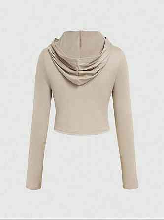 Жіноча стильна повсякденна кофта термо з капюшоном пуму лакосту Бежевий Одеса