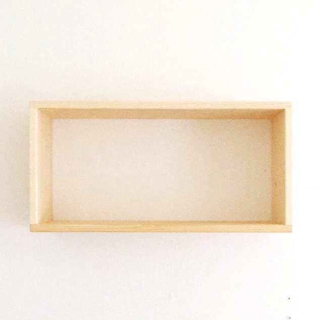 Настенная книжная полка 