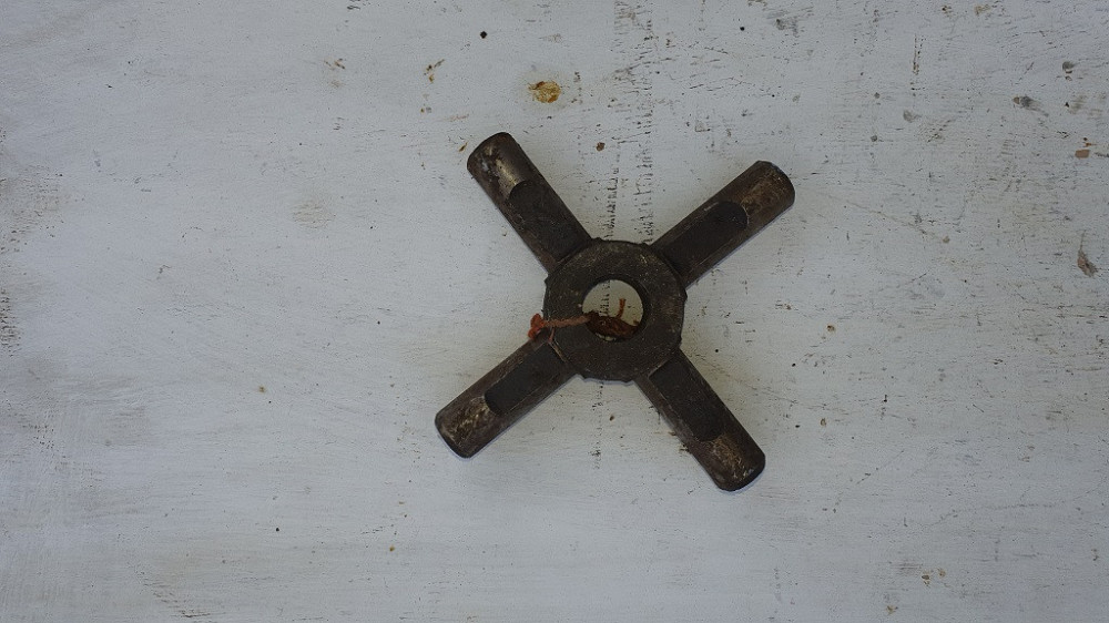 Крестовина главной передачи погрузчика ДВ-1788, ДВ-1792, Балканкар (Balkankar). Харьков - изображение 1