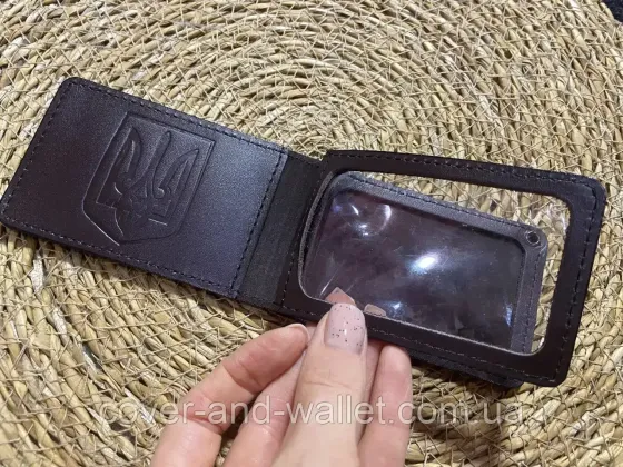 Шкіряна обкладинка для ID-паспорта та авто документів з гербом України на три відділення P-Leather Київ