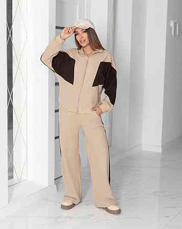 Спортивный флисовый костюм 