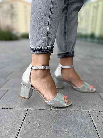 Nivelle Босоніжки жіночі NIVELLE 1468/6015-6033 срібні (літо, шкіра натуральна) (3704) лише 37р Коломыя