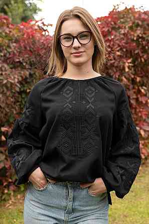 Вышиванка женская с длинным рукавом  льняная, черная топ Киев