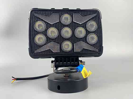 Фара LED квадратна 18 Led chip 12/24V. Широкий промінь + DRL світло + стробоскоп, світло 6500 К, IP67 Мукачево