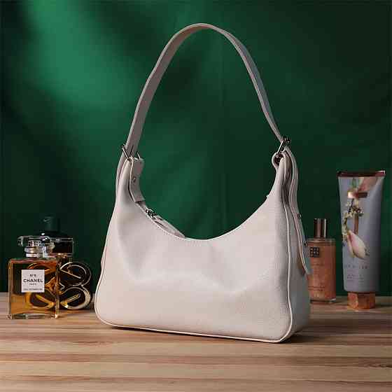 Сумка багет з регульованим ременем з натуральної шкіри Shvigel 22831 Бежева Київ