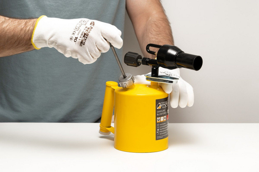 Лампа паяльна бензинова MASTERTOOL 1.0 л 1100 °C 32 мм 1200 г/рік 0.25 МПа 44-5210 Рівне - фото 4
