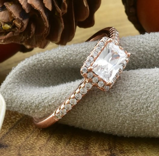 Кольцо Xuping 14653, 20 размер (ширина 6мм), белые фианиты, позолота РО Киев - изображение 2