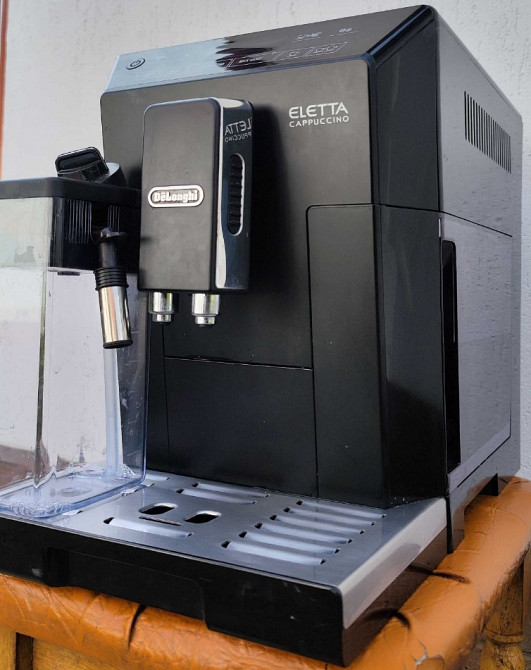 Кавомашина DeLonghi ECAM 44.660 B Eletta Cappuccino новий молочник Харків - фото 5