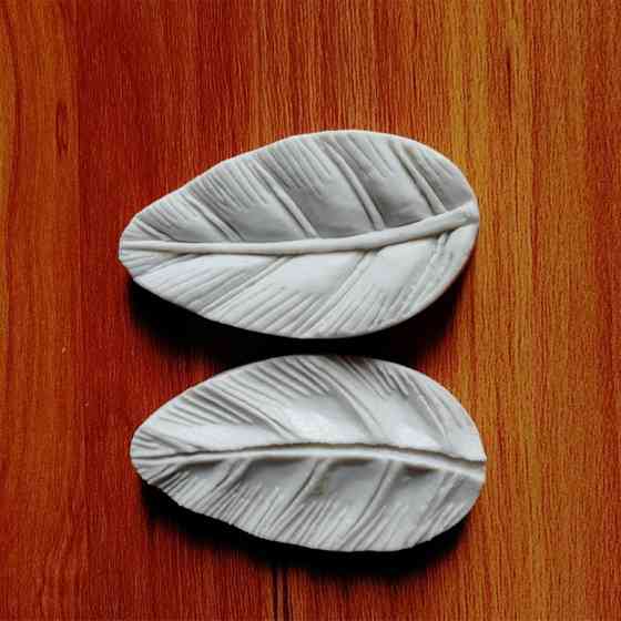 Силиконовый молд Листок 65 на 35 мм белый Киев