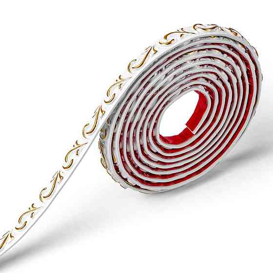 Білий молдинг із золотим декором Київ