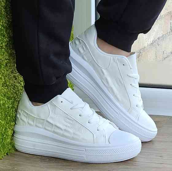 Жіночі Кросівки Кеди на Танкетці Білі Сліпони Мокасини на Платформі (розміри: 36,37,38,39,40,41) - 70-1 Дніпро