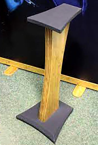 Стойка под акустику 