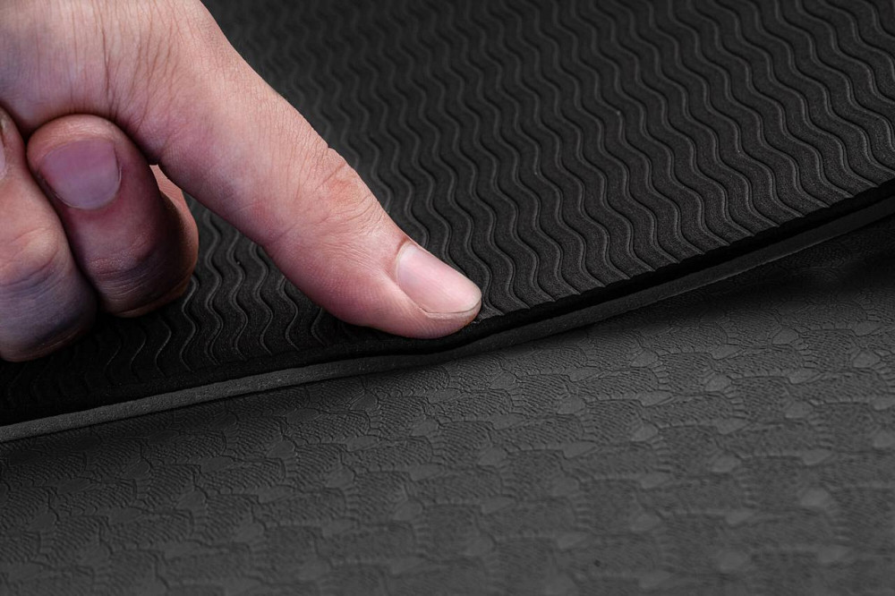 Килимок з отворами Hop-Sport TPE 0,8см HS-T008GM чорний Київ - фото 6