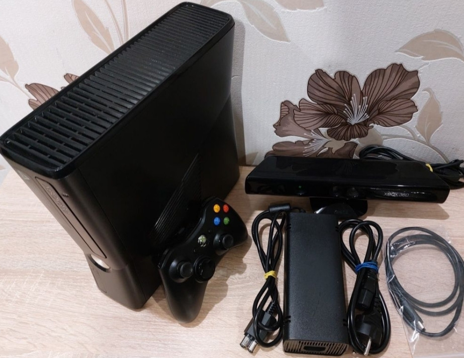 Приставка Xbox 360 Slim 300Gb. Kinect. Київ - фото 5
