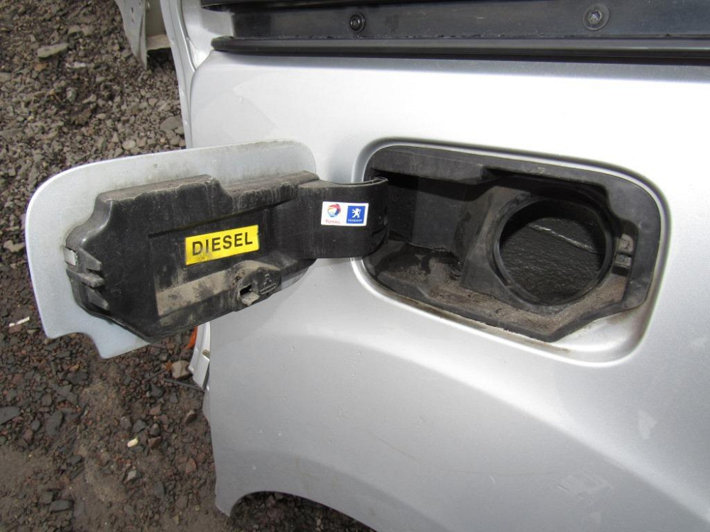 Лючок бензобака Peugeot Partner 2008-2015 Ковель - изображение 3