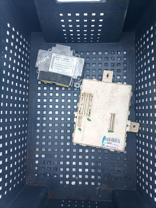 Модуль управления подушками безопасности (SRS Airbag) Hyundai Sonata Київ - фото 1