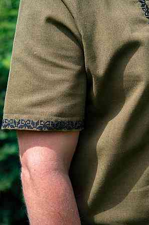 Вышиванка мужская, лен, короткий рукав,  хаки, топ Киев