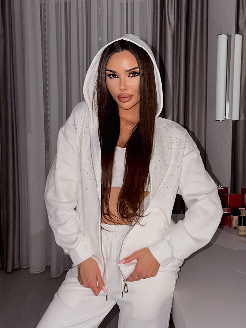 Женский стильный повседневный костюм со стразами свободного кроя трехнить Молочный, 44/46 Одесса - изображение 7