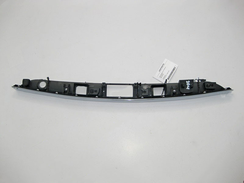 Mercedes-Benz  A2047400793 Хром накладка кришки багажника C-Class W204 Одеса - фото 3