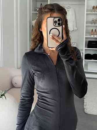 Женский облегающий комбинезон из турецкого велюра Графит, 40/42 Одесса