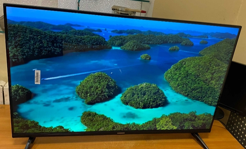 Потужний 4К Телевізор Samsung Smart TV 39" екран lPS T2, WiFi Харків - фото 2