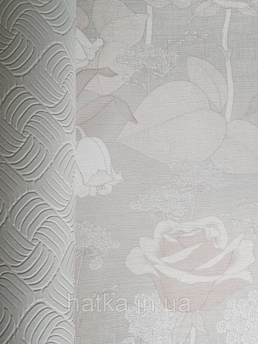Шпалери вінілові Lutece Melody 51197007 квіти троянди дзвіночки листя білі бежеві на світло-сірому тлі Київ - фото 3