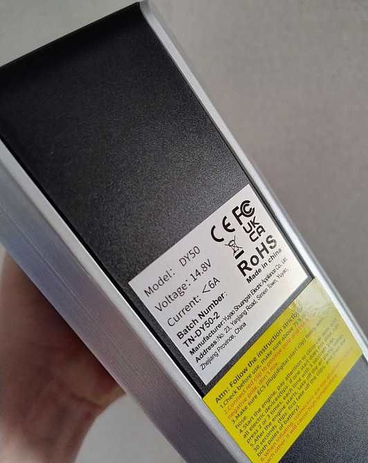 Аккумуляторный бустер, компрессор c фонариком — авто/вело/мото/матрац. Харьков - изображение 1