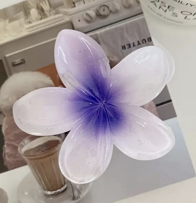 Заколка-крабік квітка Білий з фіолетовою серединкою Смела - изображение 1