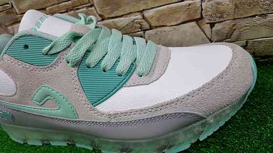 Led кроссовки. ТМ Demax. Киев