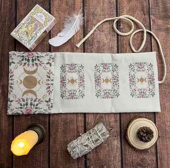 Килимок для карт таро з чохлом скатертина для ворожіння таро та оракулів тканинний мат для розкладів карт 38×17 см Київ