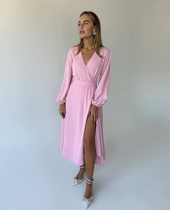 Женское романтичное приталенное миди платье софт Розовый Одесса - изображение 2