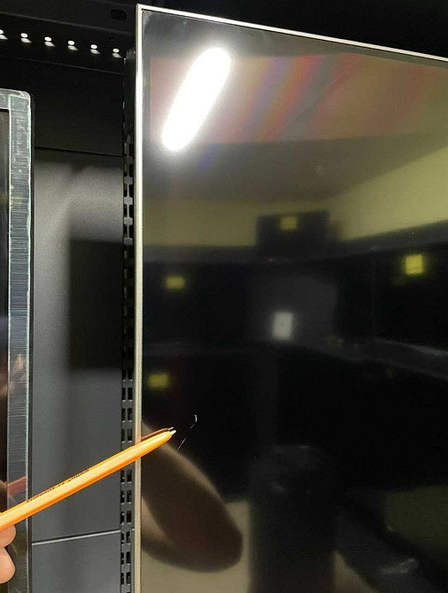 Телевизор Безрамный: 55