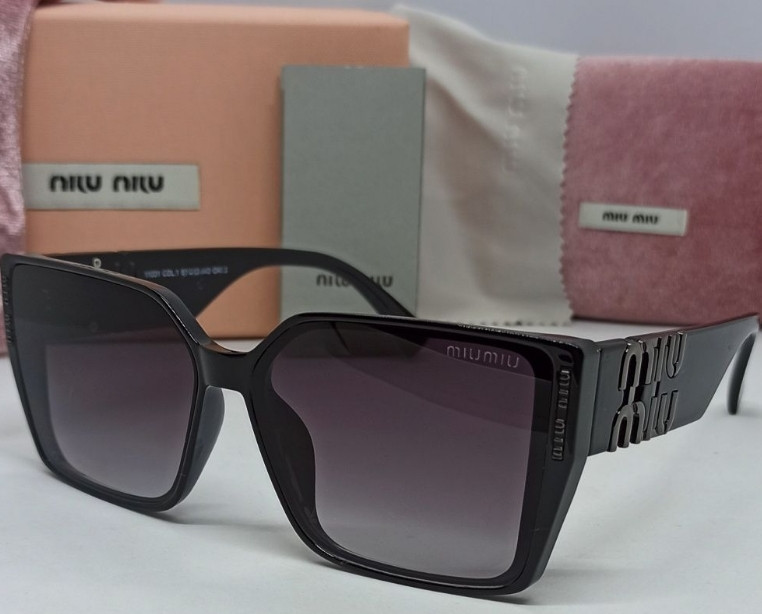 Брендові жіночі окуляри чорні з темно-сірим логотипом градієнт 11031 Київ - фото 8