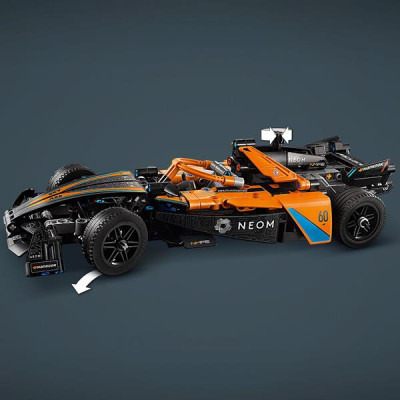 Конструктор LEGO Автомобиль для гонки NEOM McLaren Formula E 452 детали (42169) Винница - изображение 5