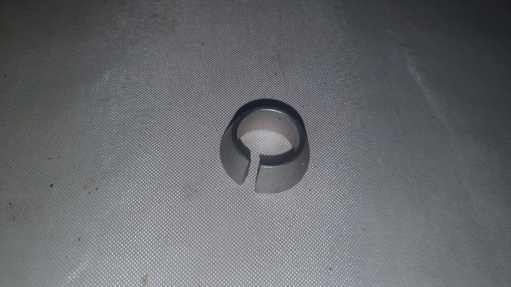 Втулка шпильки напіввиси розтискна КамАЗ. 5320-2403072. Харків - фото 1