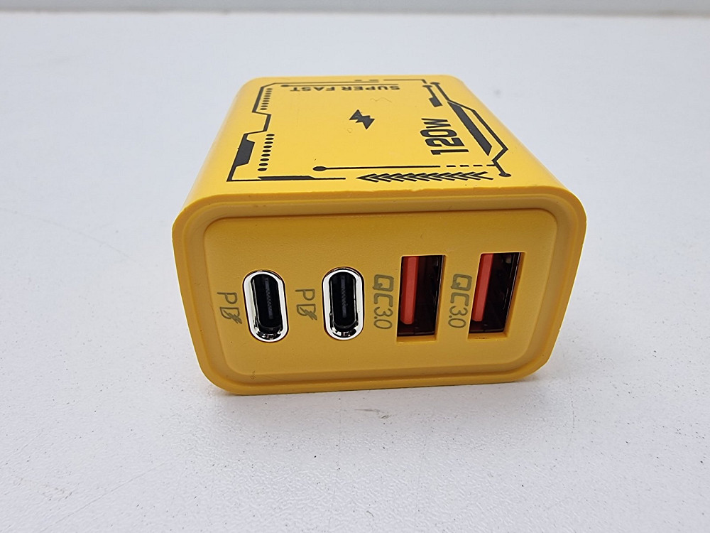 Адаптер живлення Quick Charge 3.0 Type C*2 USB*2 (товар вживаний) Луцк - изображение 3