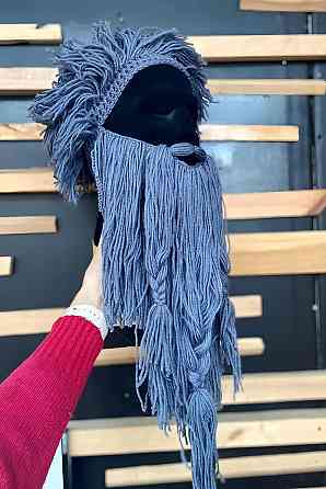 Зимова шапка вікінга RESTEQ сіра з дредами і бородою теплий аксесуар для костюмів і вечірок Київ