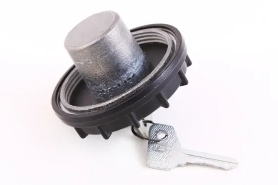 Крышка бензобака 2101 с ключами пластм./метал. (Таврия) Винница