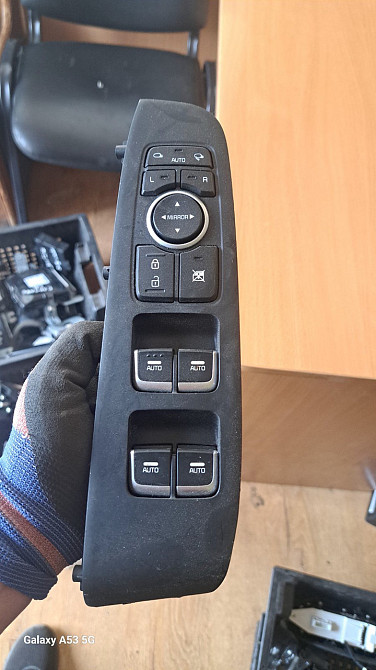 Блок управления стеклоподъёмниками на KIA Sorento Prime 2015–2018 годов Киев - изображение 1