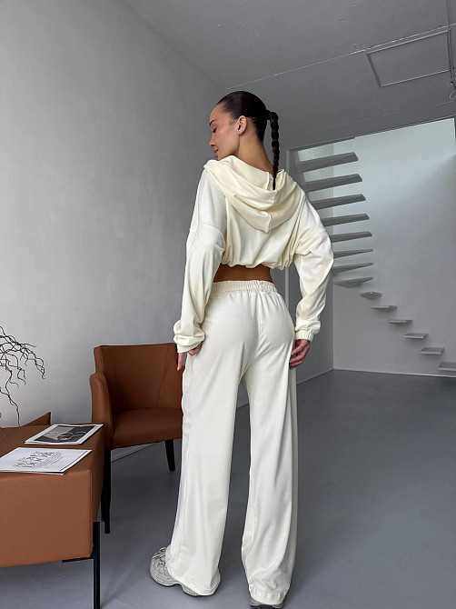 Жіночий велюровий костюм-двійка: худі на блискавці та штани Молочний, 42/44 Одеса - фото 7