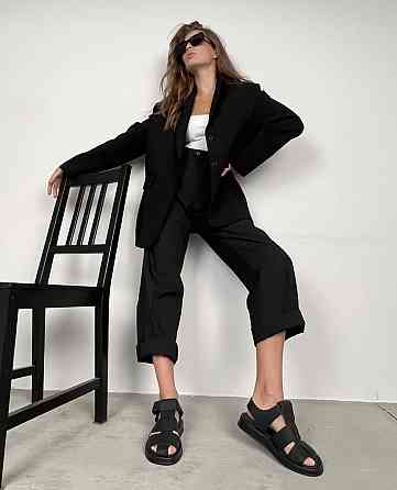 RONE Босоніжки жіночі чорні літні шкіряні RONE 132 із закритим носком / Модні босоніжки р. 36-4 Коломыя