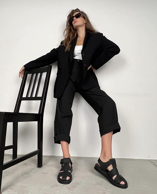 RONE Босоніжки жіночі чорні літні шкіряні RONE 132 із закритим носком / Модні босоніжки р. 36-4 Коломыя - изображение 5