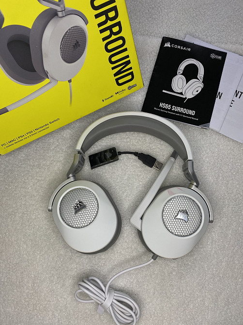 Гарнитура игровая CORSAIR HS65 SURROUND проводная белая объемный звук 7.1 для ПК PS5 Mac Xbox CA-9011271-EU Киев - изображение 2